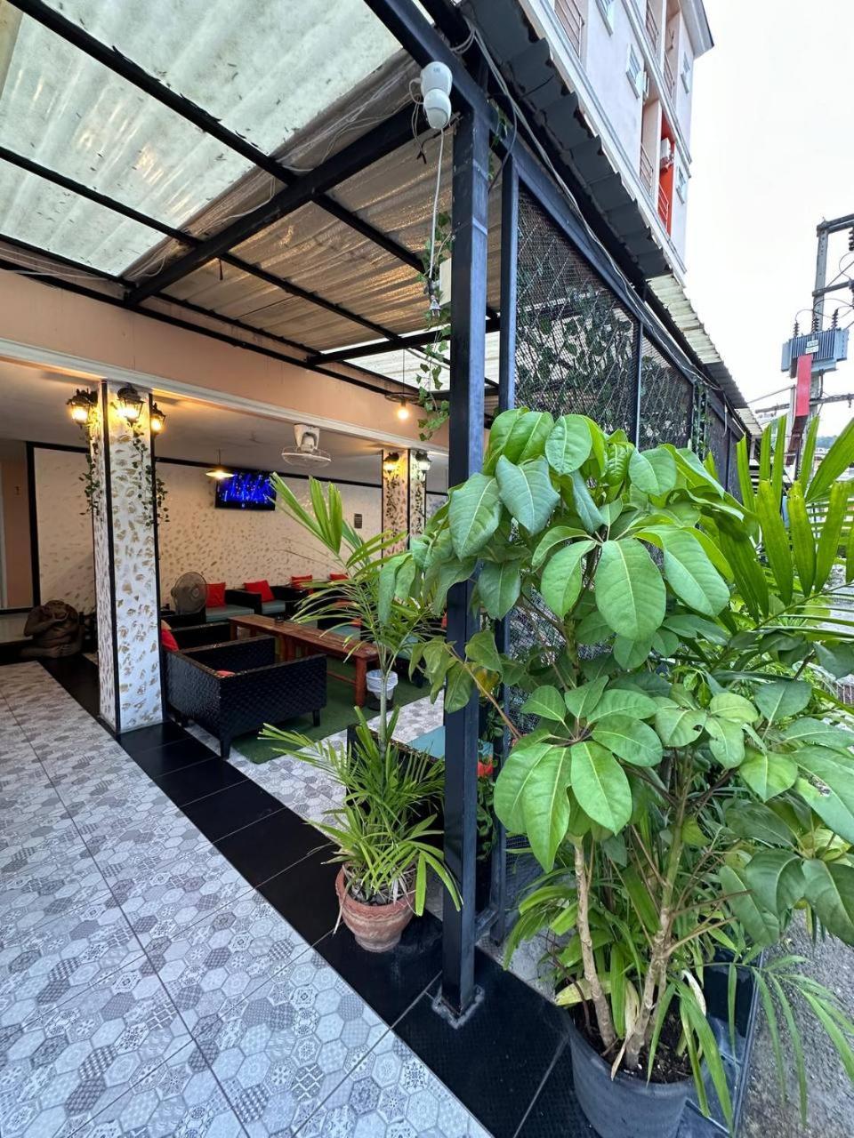 Hotel Blueskyhouse Patong Exterior foto